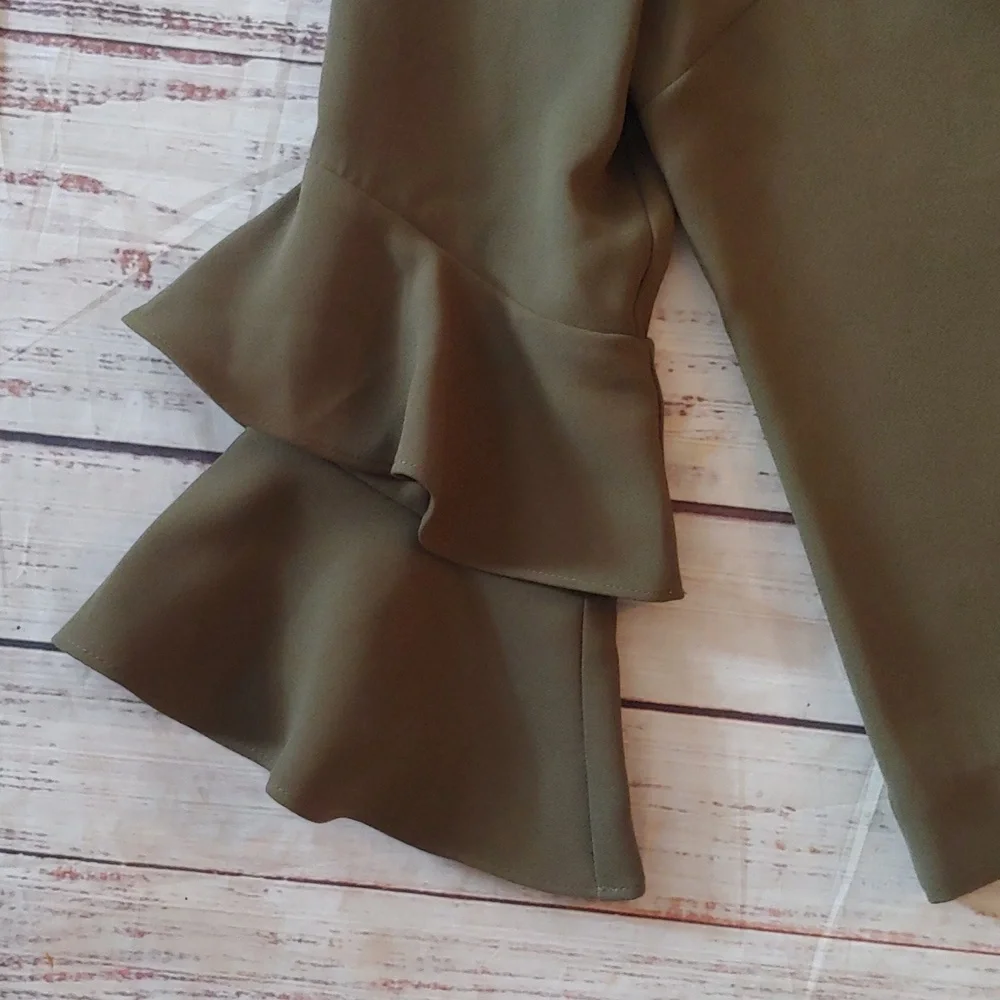 J. CREW RUFFLE SLEEVE BLOISE